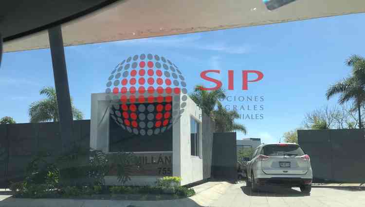 terreno en venta avenida arbolada bosques de santa anita  tlajomulco de zuniga jalisco pdDkUyd